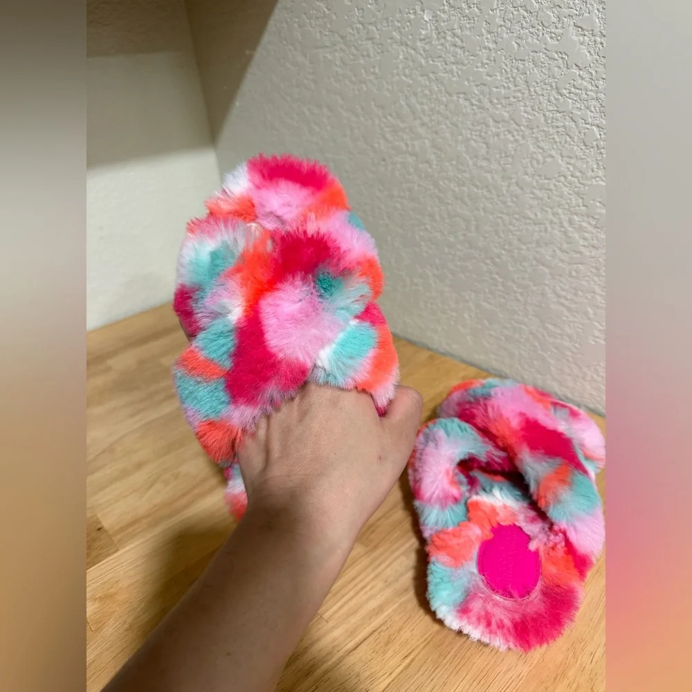 Colorful Fuzzy Kids‎ Slippers